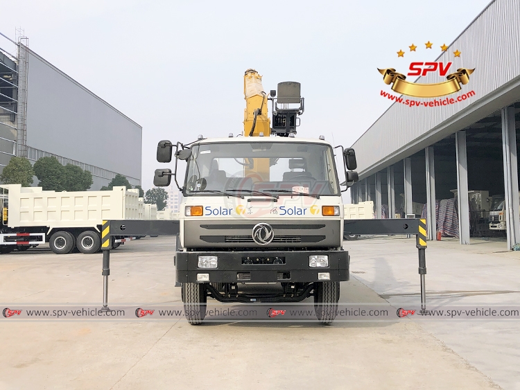 8 Tons Telescopic Crane Truck Dongfeng - W1